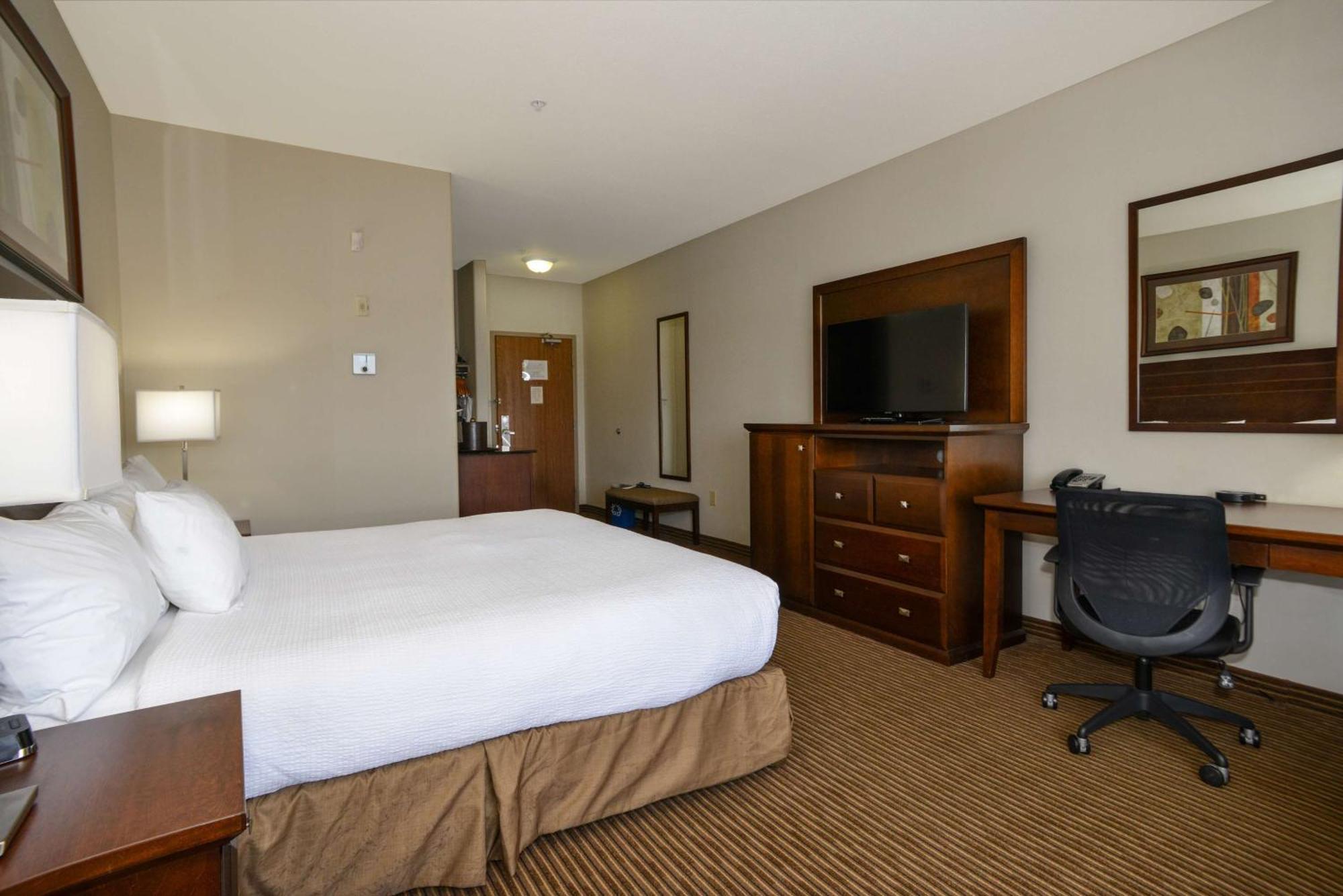 Coast Weyburn Hotel Luaran gambar